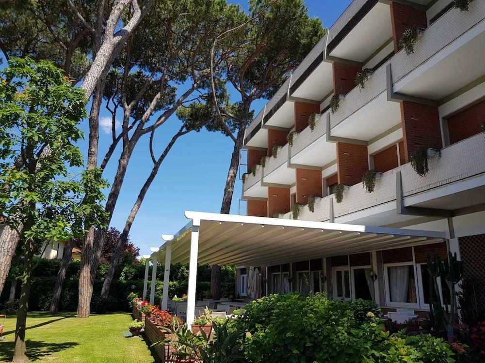 La Serena Hotel Fdm Forte dei Marmi Dış mekan fotoğraf